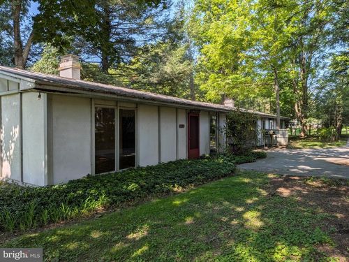 534 Clarence Ave, STATE COLLEGE, PA, 16803-3455 | Card Image