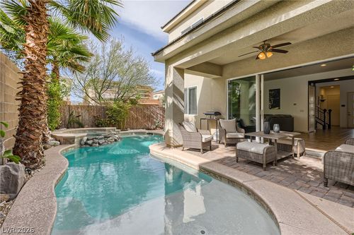 8117 Aster Meadow Way, Las Vegas, NV, 89113-6207 | Card Image
