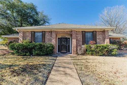 104 Virginia Drive, Hewitt, TX, 76643 | Card Image