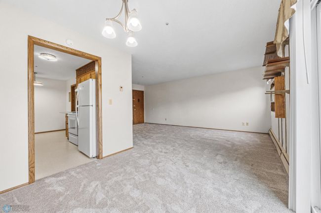 Living Room | Image 8