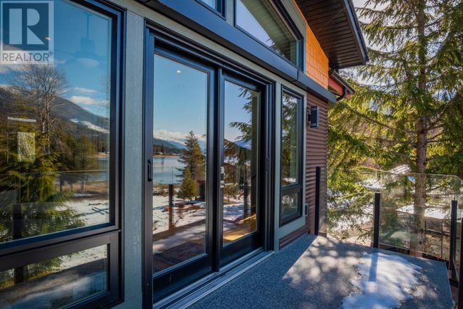 179 Kootenay Lake Rd, House other with 2 bedrooms, 2 bathrooms and 12 parking in Procter BC | Image 58