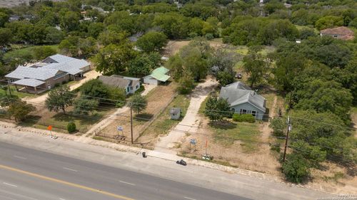 3423 S Ww White Rd, San Antonio, TX, 78222-4815 | Card Image
