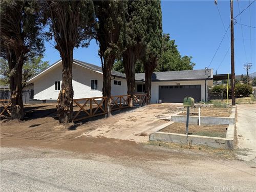 39620 Avenida Sonrisa, Cherry Valley, CA, 92223-4344 | Card Image