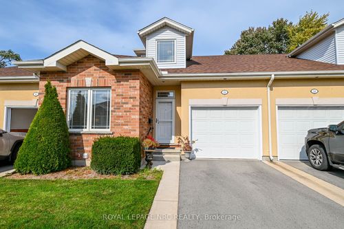 15-4300 Kalar Rd, Niagara Falls, ON, L2H1S8 | Card Image