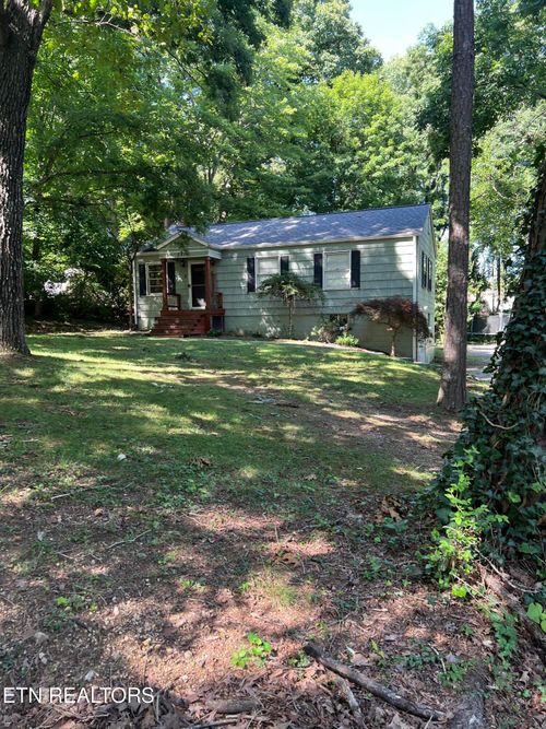 5416 Pinecrest Rd, Knoxville, TN, 37912-2933 | Card Image