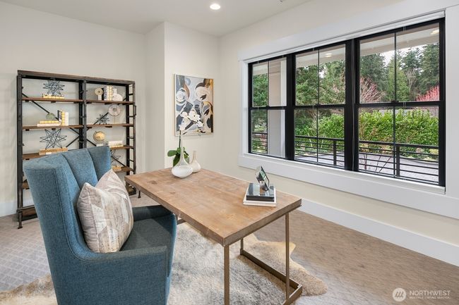 Bright Office Space on the Main Floor. | Image 5