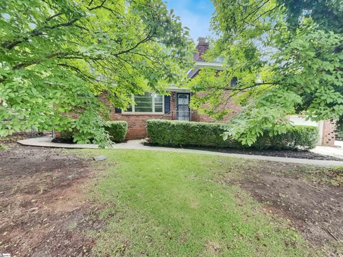 132 Trent Dr, Taylors, SC, 29687-3990 | Card Image