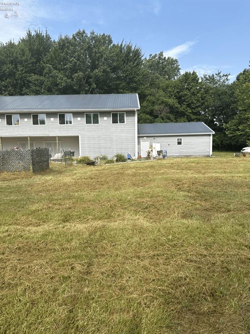 305 W 10th St, Sycamore, OH, 44882-8508 | Card Image