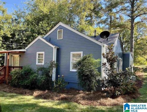 2112 Lester Ln, HOOVER, AL, 35226-1229 | Card Image