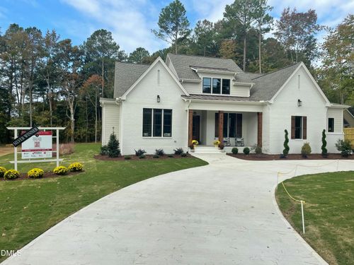 608 Warren Ave, Cary, NC, 27511-4016 | Card Image