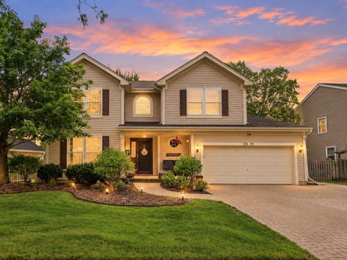 3331 Montgomery Dr, Lake In The Hills, IL, 60156-5815 | Card Image