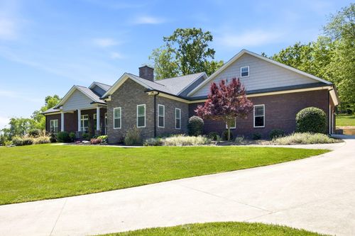 9265 N Hickory Valley Rd, Chattanooga, TN, 37416-1339 | Card Image