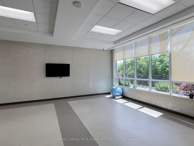 1208 - 85 N Park Rd, Condo with 2 bedrooms, 1 bathrooms and 1 parking in Vaughan ON | Image 25