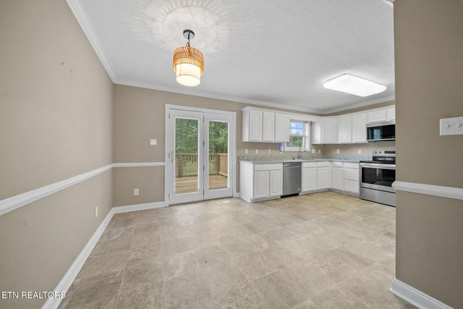 KITCHEN/DINING COMBINED | Image 5