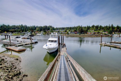 132 Lummi Dr, La Conner, WA, 98257-9631 | Card Image