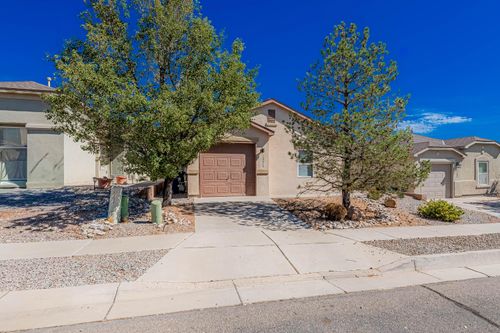 10615 Covert Ln, Albuquerque, NM, 87121-3700 | Card Image
