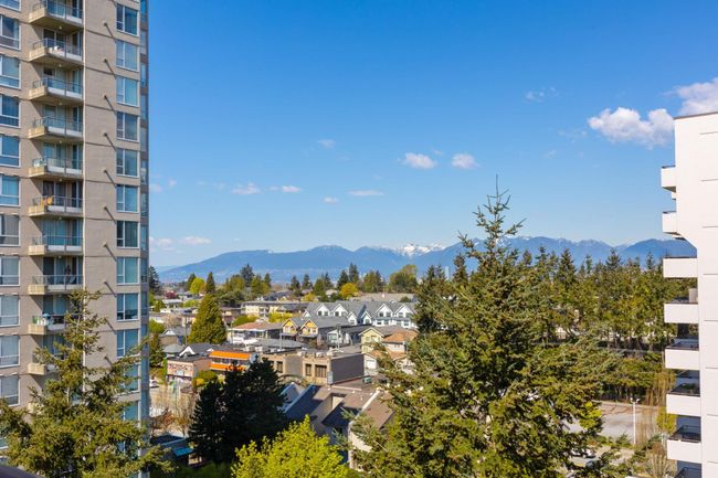1206 - 7275 Salisbury Avenue, Condo with 2 bedrooms, 1 bathrooms and 1 parking in Burnaby BC | Image 9
