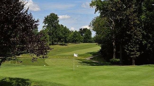 As a resident you are entitled to join the Town’s Lake Isle Park, that features a Par 70, 18 hole golf course, 8 Tennis courts and 5 swimming pools including a 50 meter Olympic Pool with eight racing lanes. | Image 40