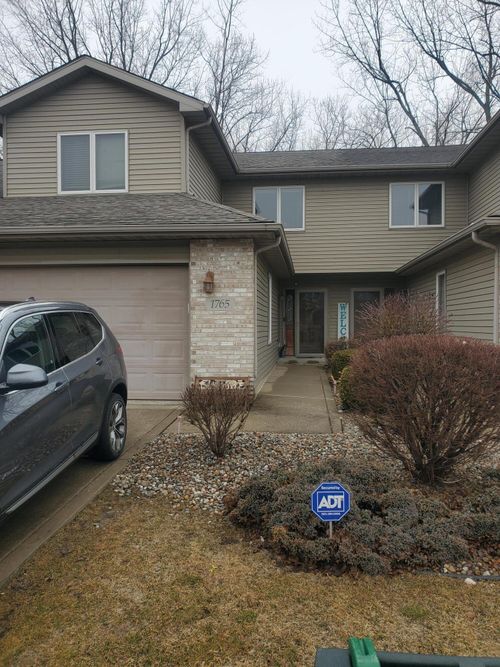 1763 Amber Dr, Hobart, IN, 46342 | Card Image