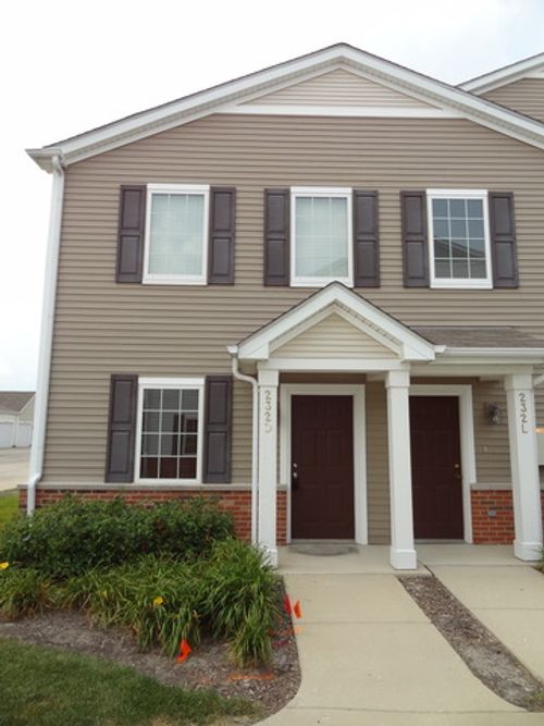 unit-d-232 Bertram Dr, Yorkville, IL, 60560-3233 | Card Image