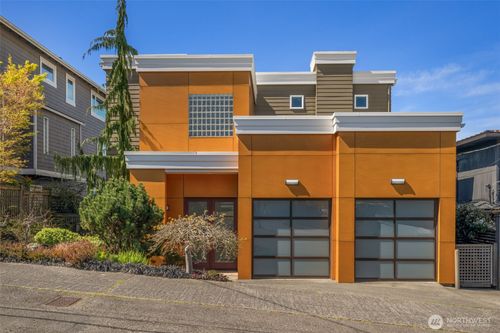 4017 56th Avenue Sw, Seattle, WA, 98116 | Card Image