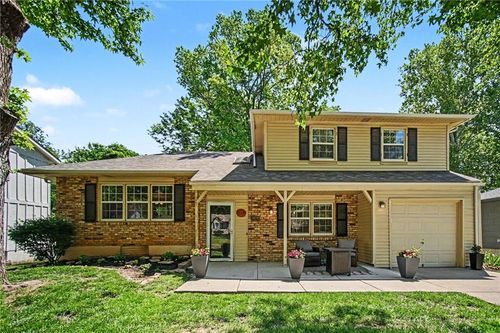 9407 Craig Drive, Overland Park, KS, 66212 | Card Image