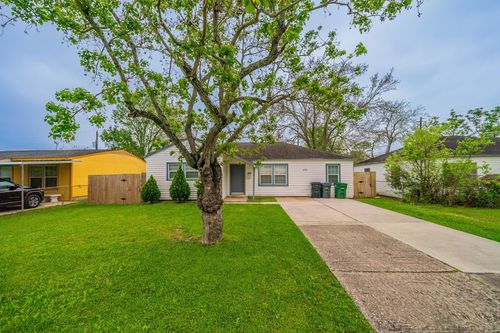 4306 Groton Dr, Houston, TX, 77047-1215 | Card Image