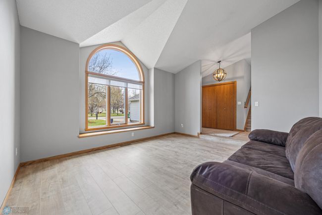Formal Living Room | Image 7