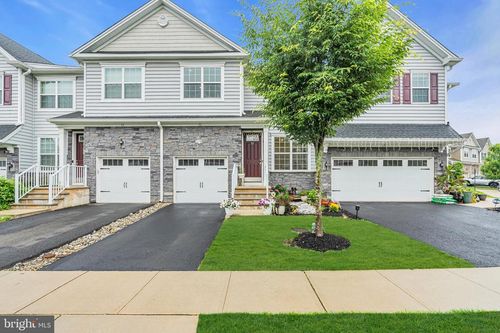 51 Begonia Ln, MONROE TOWNSHIP, NJ, 08831-7179 | Card Image
