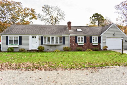 76 Tanglewood Dr, West Yarmouth, MA, 02673-4630 | Card Image