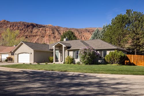 480 Cottonwood Ln, Moab, UT, 84532-3067 | Card Image