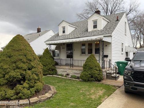 22890 Firwood Ave, Eastpointe, MI, 48021-3537 | Card Image