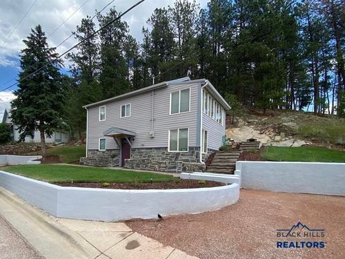 352 Pine Mt Ave, Hill City, SD, 57745 | Card Image