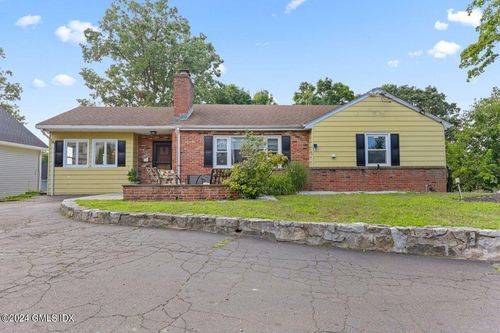 12 Rockland Pl, Greenwich, CT, 06831-5114 | Card Image