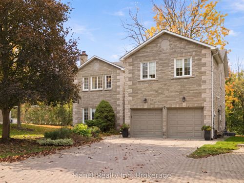 7-25 Manor Park Cres, Guelph, ON, N1G1A2 | Card Image