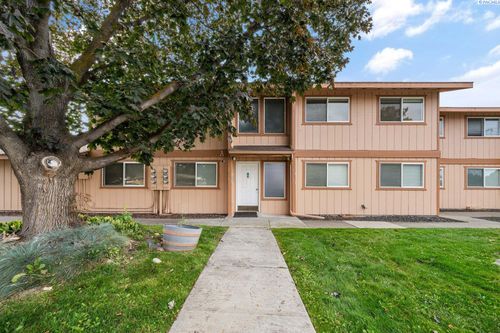 a203-3121 W Hood Ave, Kennewick, WA, 99336-2965 | Card Image