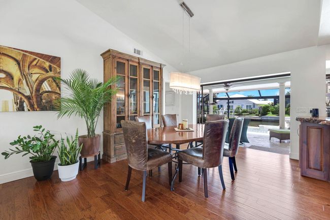 284 Polynesia Ct, House other with 3 bedrooms, 2 bathrooms and null parking in MARCO ISLAND FL | Image 20