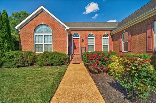 4301 Oak Tree Ln, Williamsburg, VA, 23188-8046 | Card Image