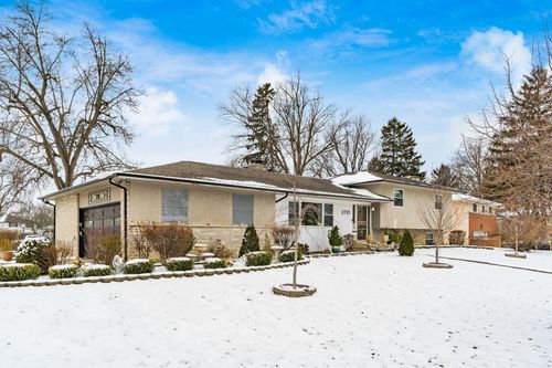 2731 Sonata Dr, Columbus, OH, 43209-3214 | Card Image