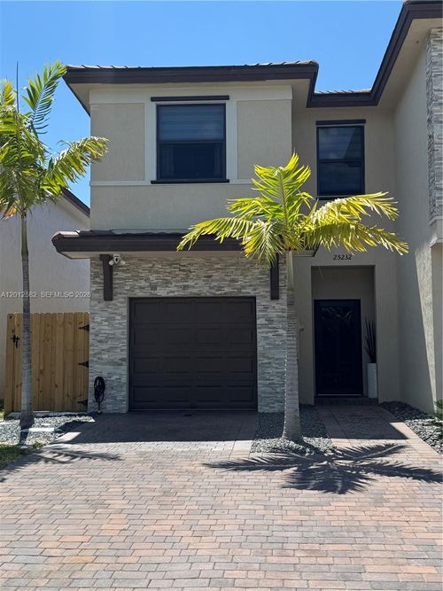 0-25232 Sw 107th Ave, Homestead, FL, 33032-6339 | Card Image