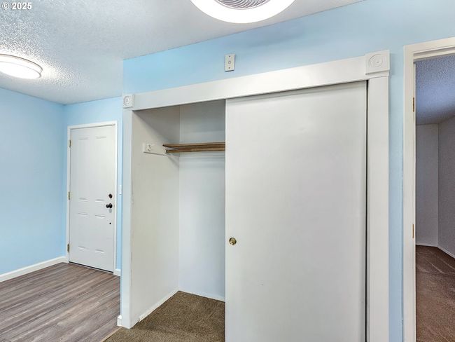 BLDG-25 - 213 Oswego Smt, Condo with 2 bedrooms, 2 bathrooms and 1 parking in Lake Oswego OR | Image 5