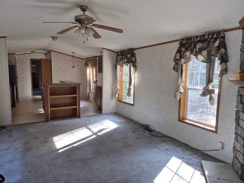 69 Parade Ground Cemetery Rd, Warner, NH, 03278-4411 | Card Image