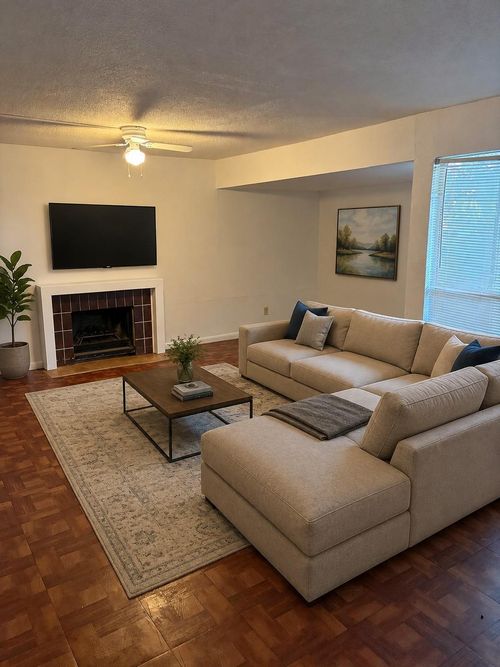 1085-781 Country Place Dr, Houston, TX, 77079-5568 | Card Image