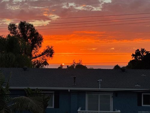 1305 Blue Sky Dr, Cardiff by the Sea, CA, 92007-1006 | Card Image