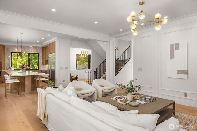 7116 Ne 119 Th Ln, House other with 4 bedrooms, 4 bathrooms and 2 parking in Kirkland WA | Image 5