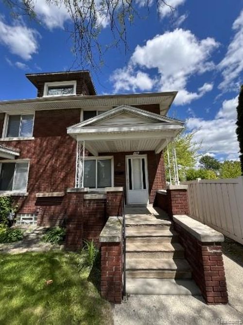 160 Labadie Street, Wyandotte, MI, 48192 | Card Image