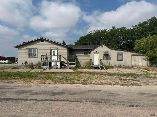 601 2nd Ave, Martin, SD, 57551-7719 | Card Image