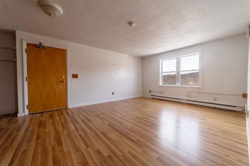 apt-4-30 Beech St, Bristol, NH, 03222-3093 | Card Image