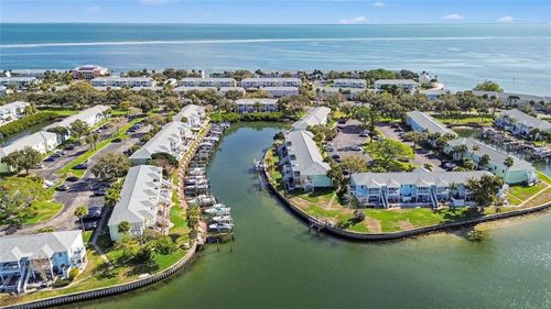 apt-d-5176 Salmon Dr Se, ST PETERSBURG, FL, 33705-6349 | Card Image