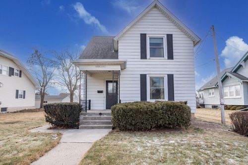 N89W16081 Main St, Menomonee Falls, WI, 53051-2939 | Card Image